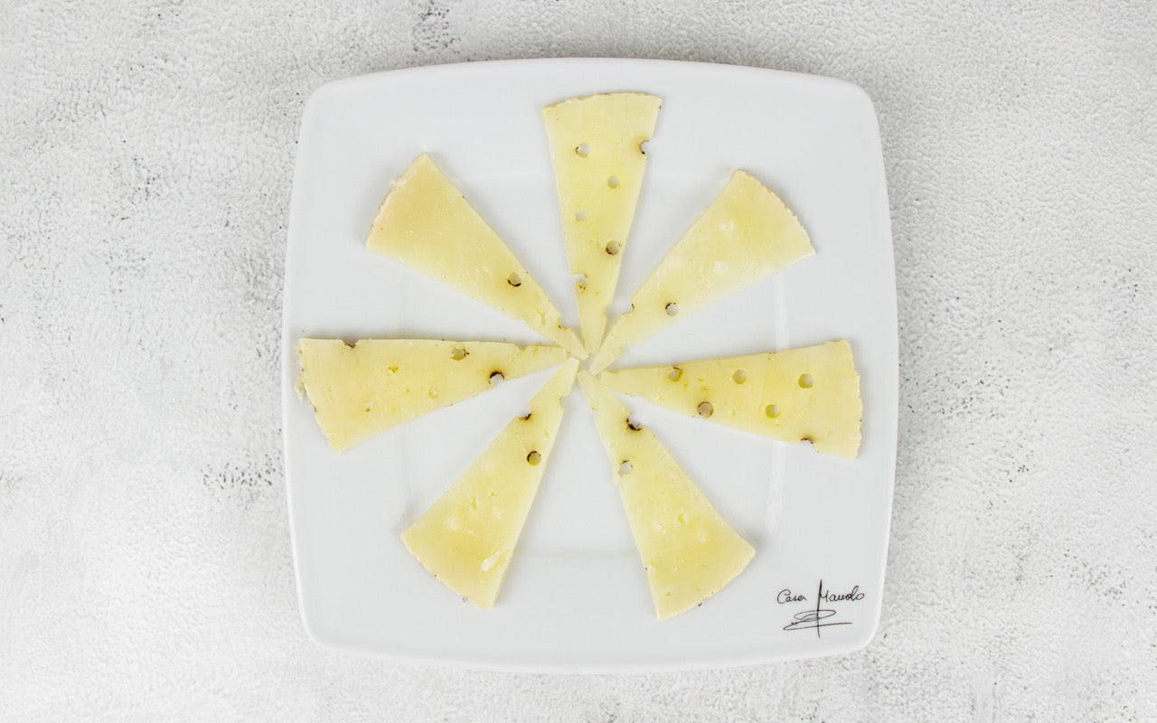 QUESO MANCHEGO con TRUFA NEGRA (70g) / (120g)