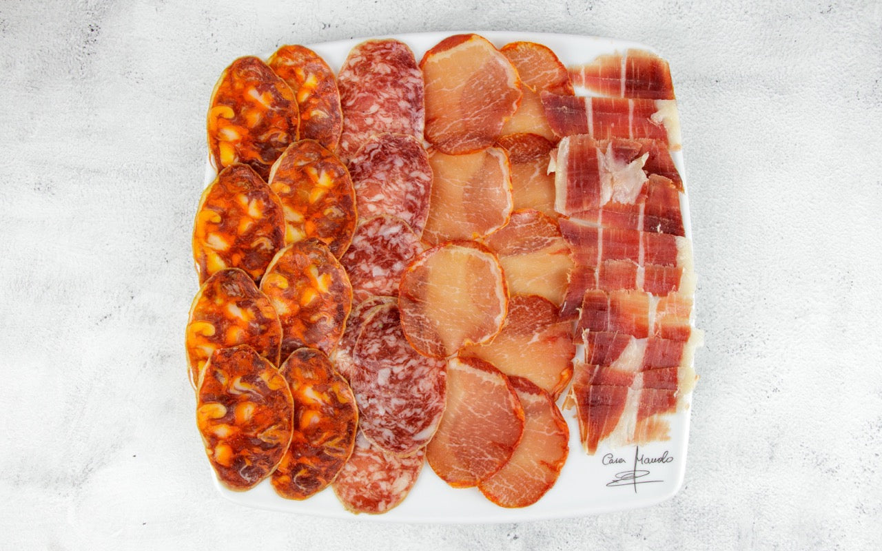 TABLA de EMBUTIDOS IBÉRICOS de BELLOTA 35 JAMÓN, CHORIZO, SALCHICHÓN Y LOMO ★